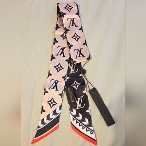 Last Piece! Louis Vuitton Pink & Black Monogram Silk Twilly
